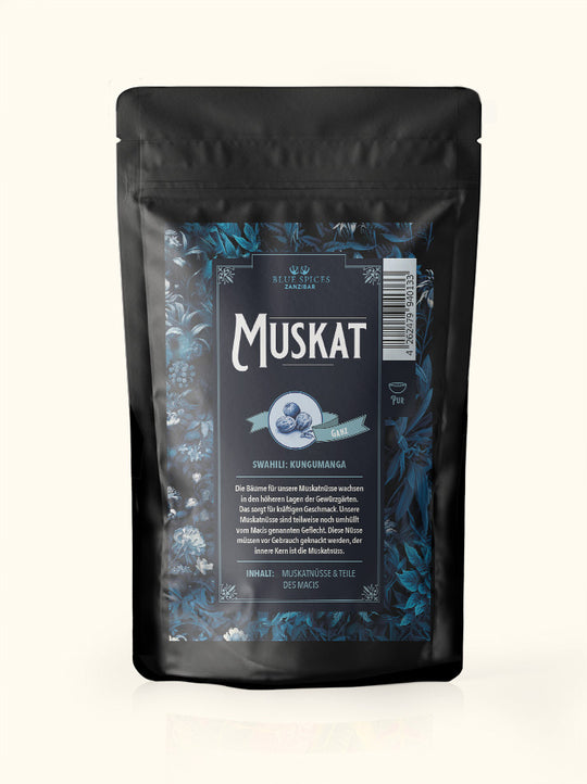 Muskatnuss und Teile des Macis (ganz)